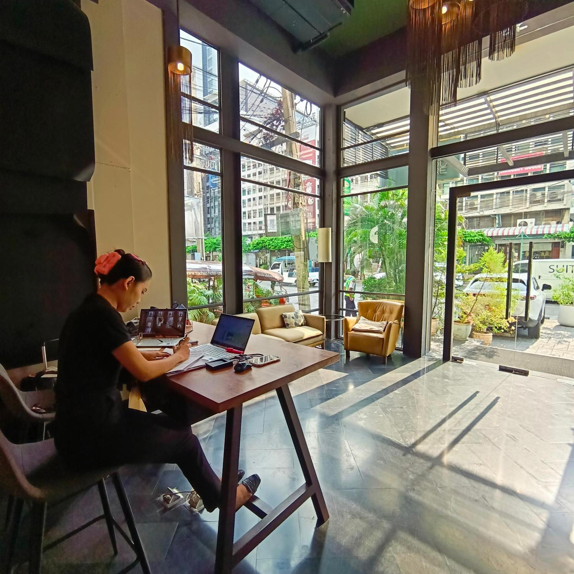 Uno Express Hotel Bangkok Luaran gambar