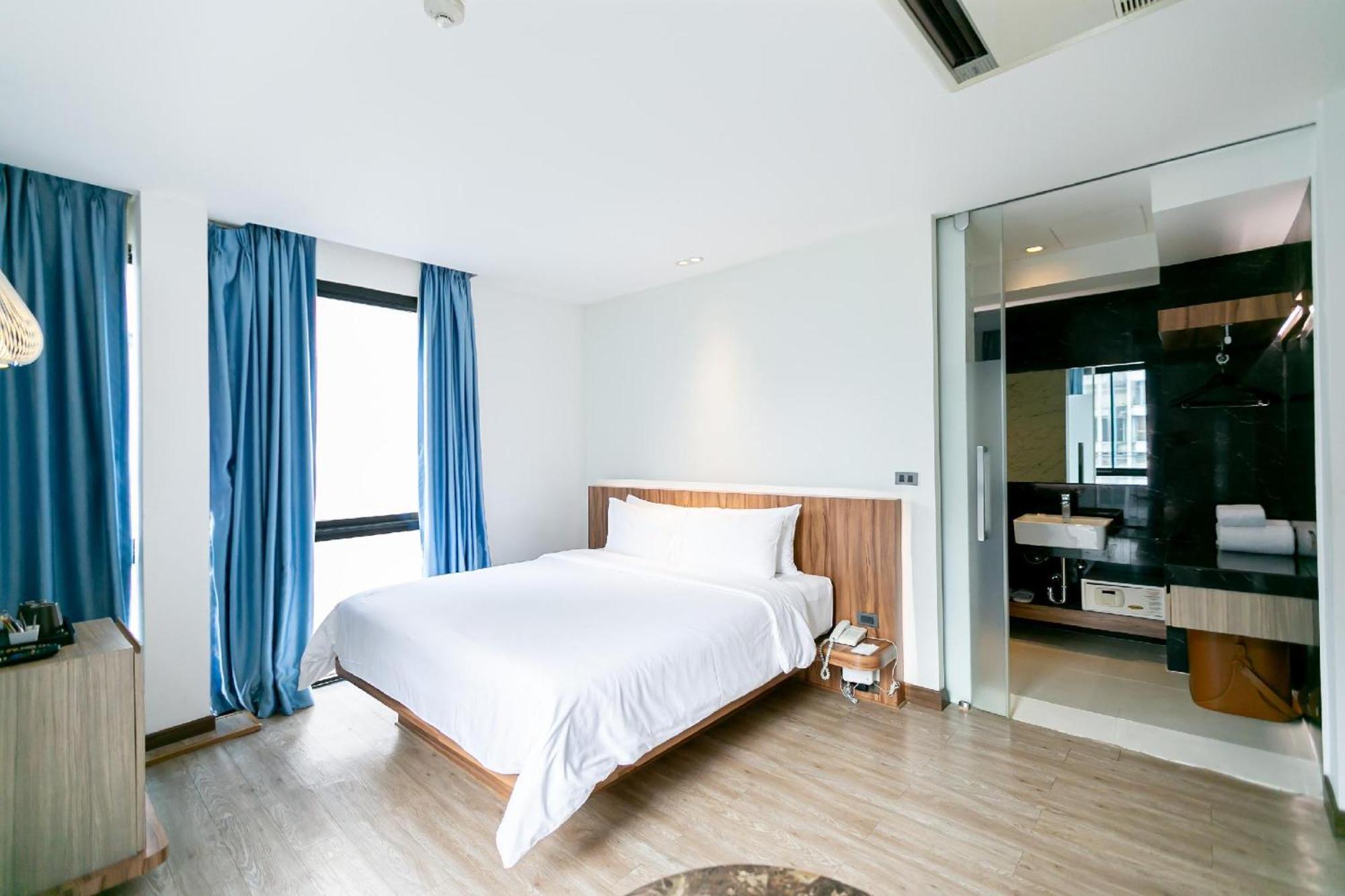 Uno Express Hotel Bangkok Luaran gambar