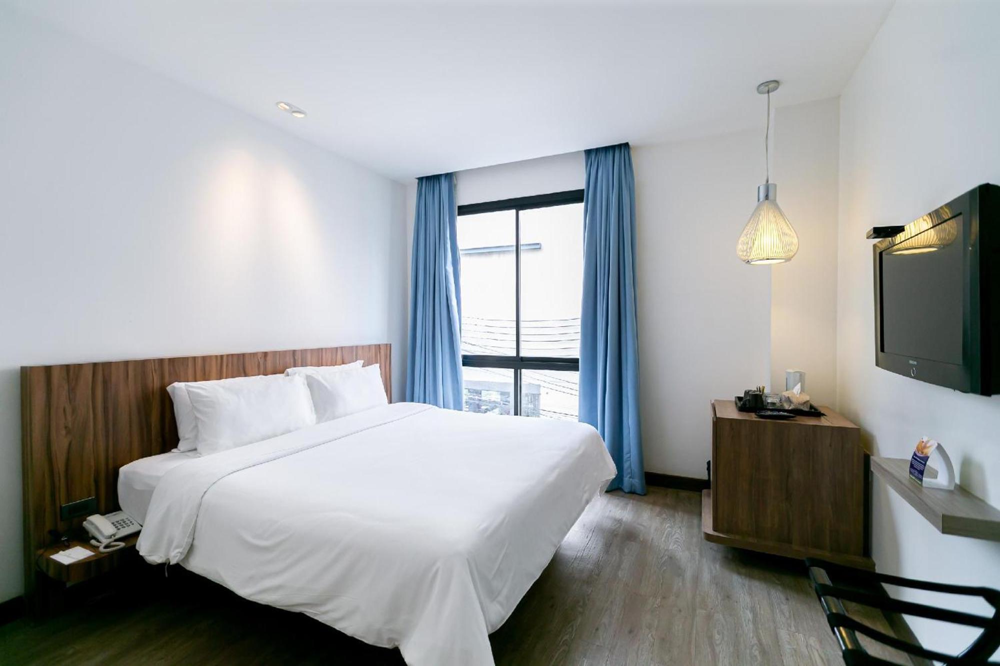 Uno Express Hotel Bangkok Luaran gambar
