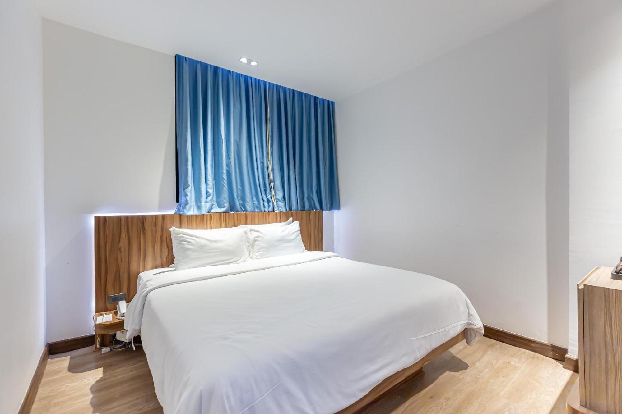 Uno Express Hotel Bangkok Luaran gambar